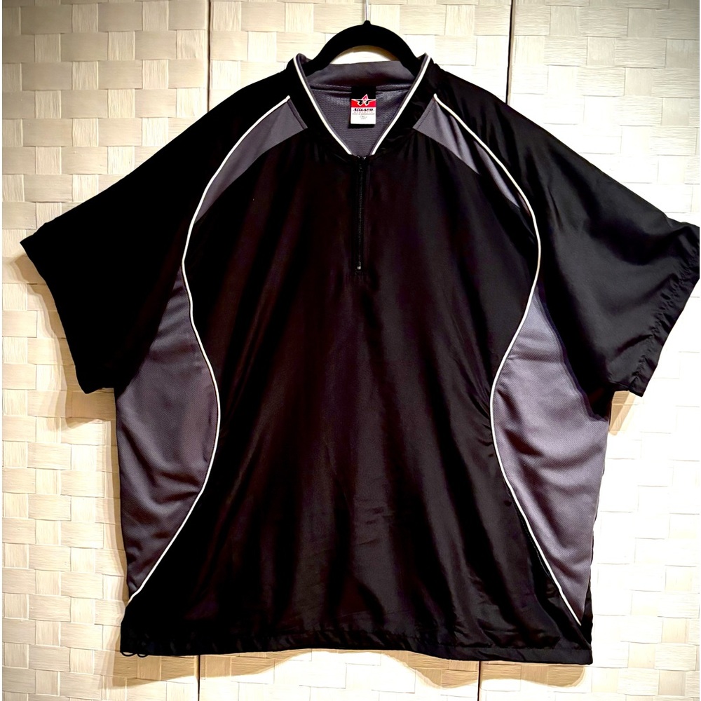 ALLISON XL BLACK AND GRAY SHORT SLEEVE SILKY TEE